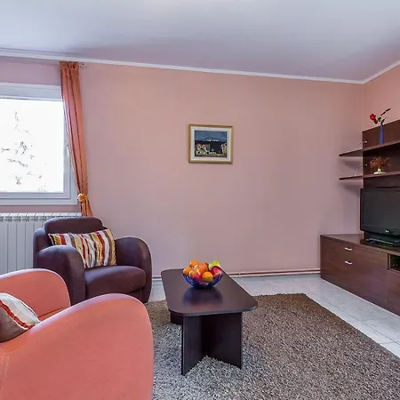 빌라 Casa Majoli